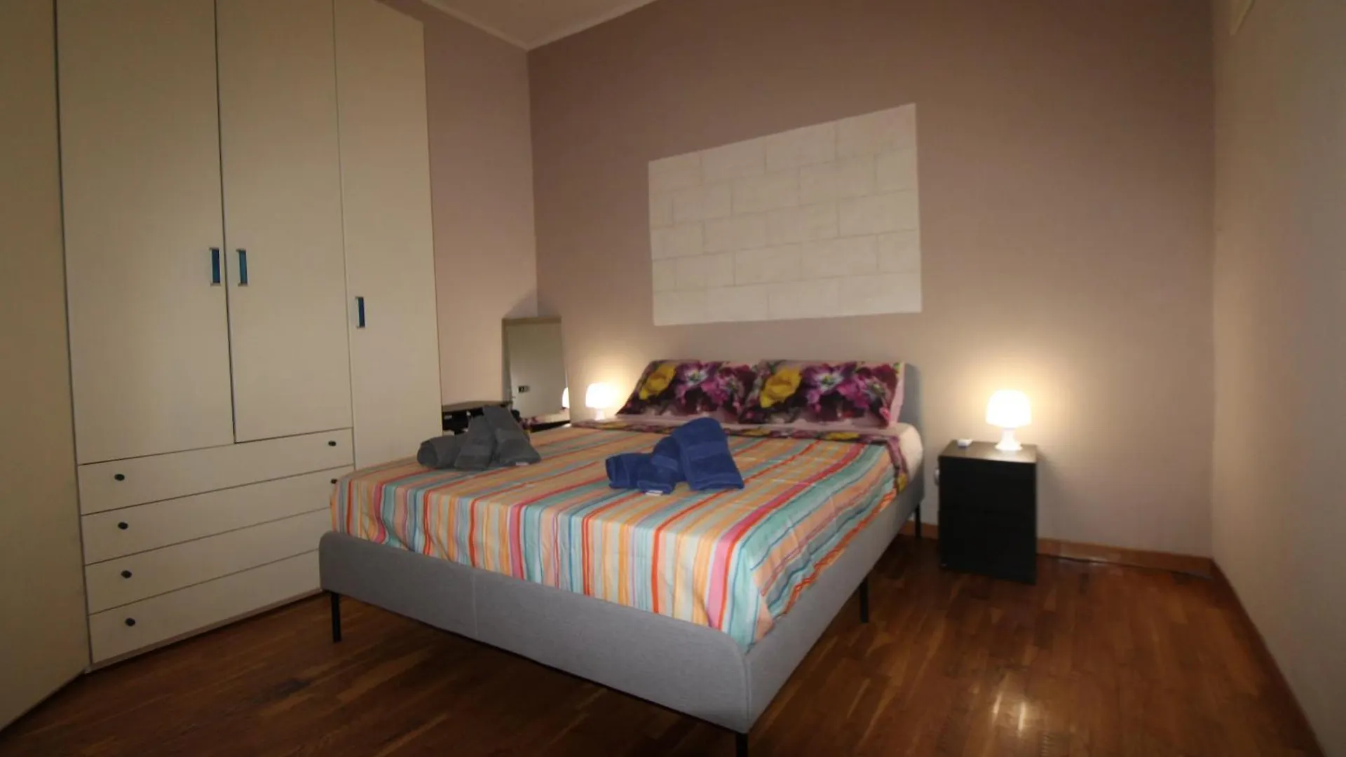 Plebiscito Sweet Home Neapel